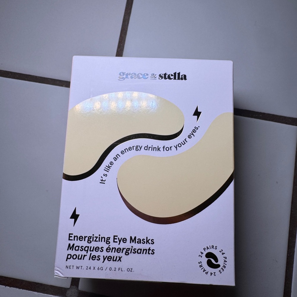 grace & stella Pink and Cream Energizing Eye Mask Set